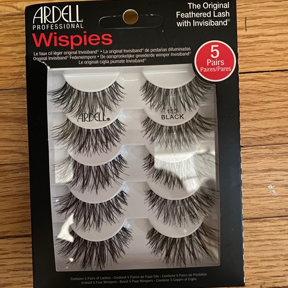 Ardell wispies lashes